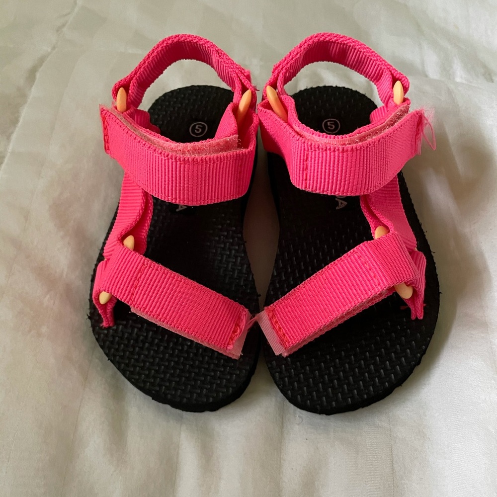 Mimi Moda Pink Toddler Sandals Size 5